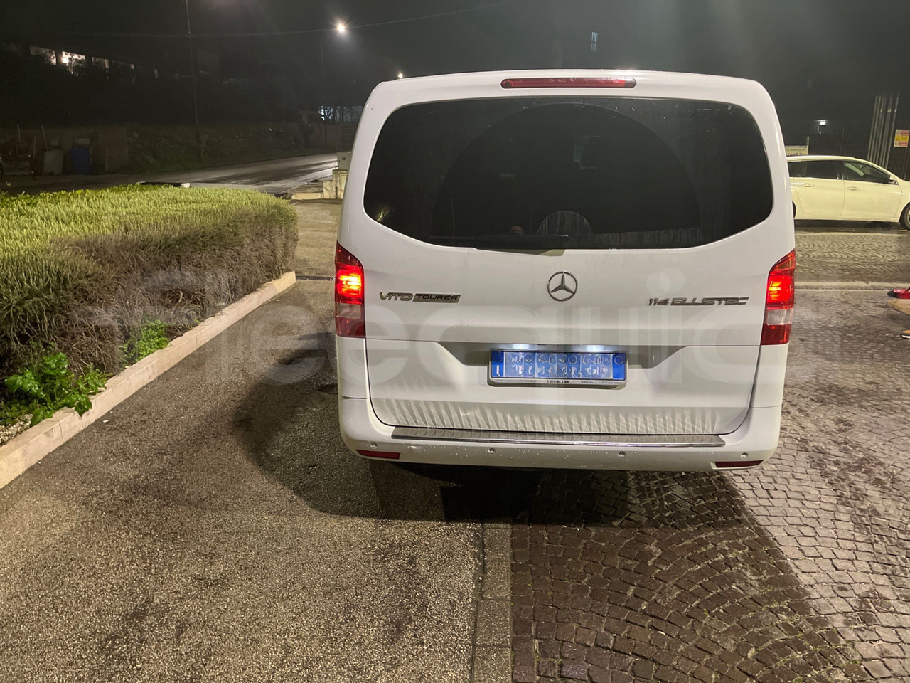Mercedes-Benz Vito Tourer - Микробус, Пътнически бус: снимка 5 Mercedes-Benz Vito Tourer - Микробус, Пътнически бус: снимка 5