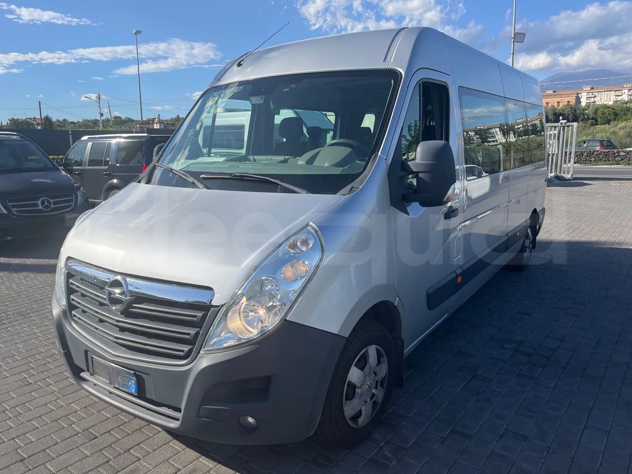 Opel Movano - Междуградски автобус: снимка 4 Opel Movano - Междуградски автобус: снимка 4
