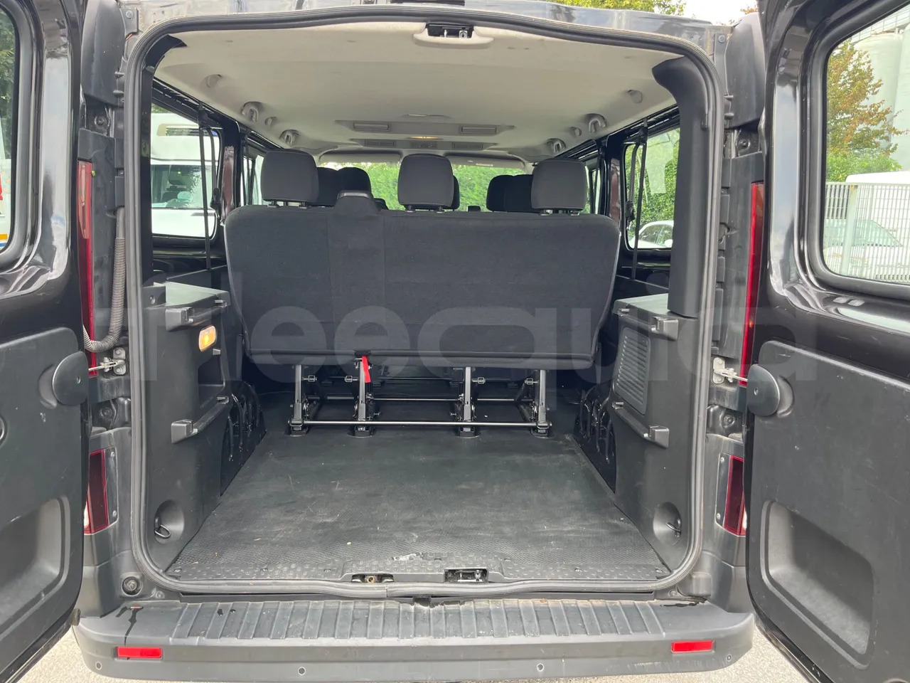 Междуградски автобус Opel Vivaro - B: снимка 7 Междуградски автобус Opel Vivaro - B: снимка 7