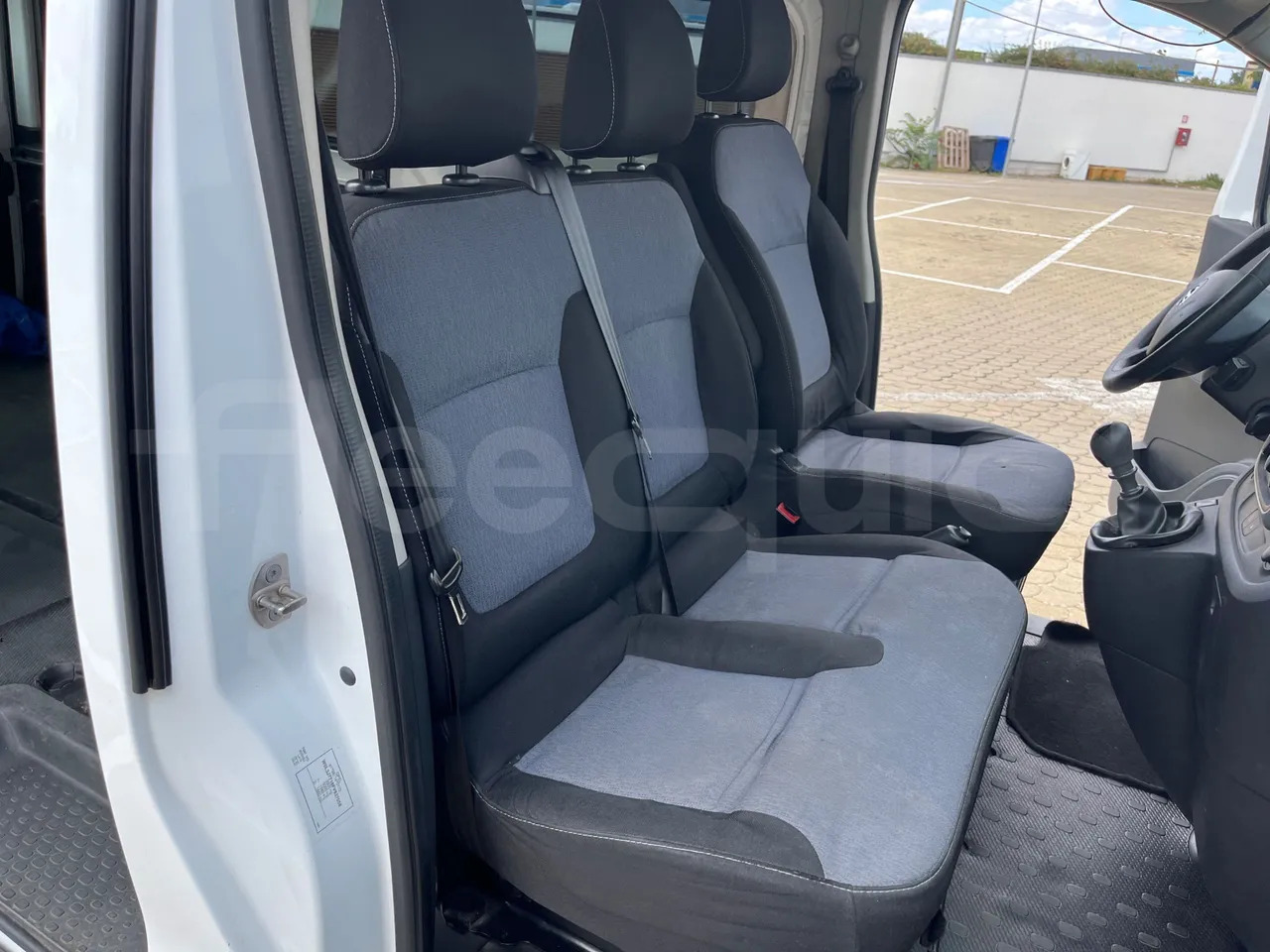 Междуградски автобус Opel Vivaro - B: снимка 18 Междуградски автобус Opel Vivaro - B: снимка 18