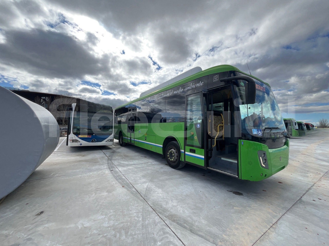 Scania Magnus - Междуградски автобус: снимка 1 Scania Magnus - Междуградски автобус: снимка 1