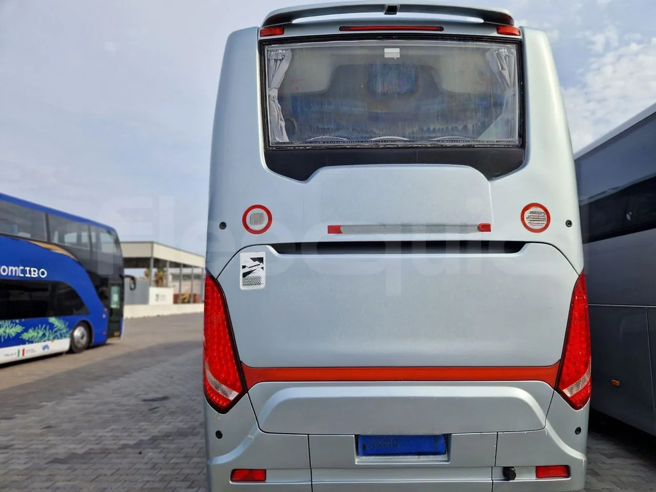 Scania Touring HD - Туристически автобус: снимка 5 Scania Touring HD - Туристически автобус: снимка 5