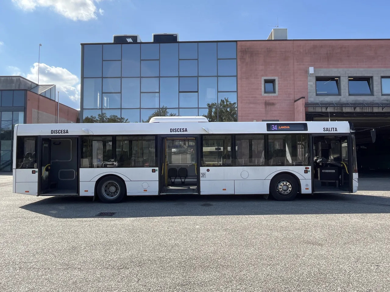 Градски автобус Solaris Urbino: снимка 11 Градски автобус Solaris Urbino: снимка 11