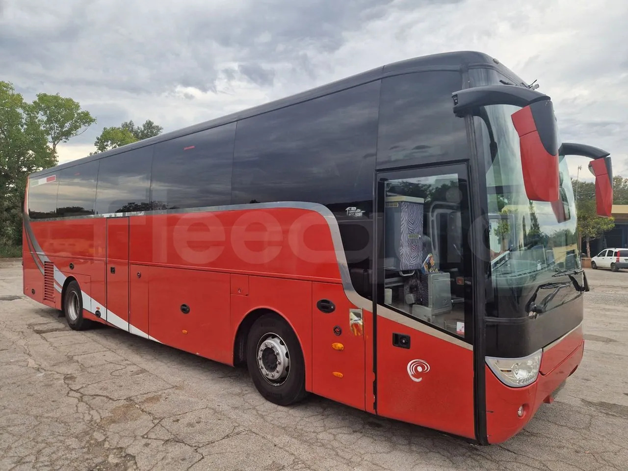 Van Hool Acron - Туристически автобус: снимка 1 Van Hool Acron - Туристически автобус: снимка 1