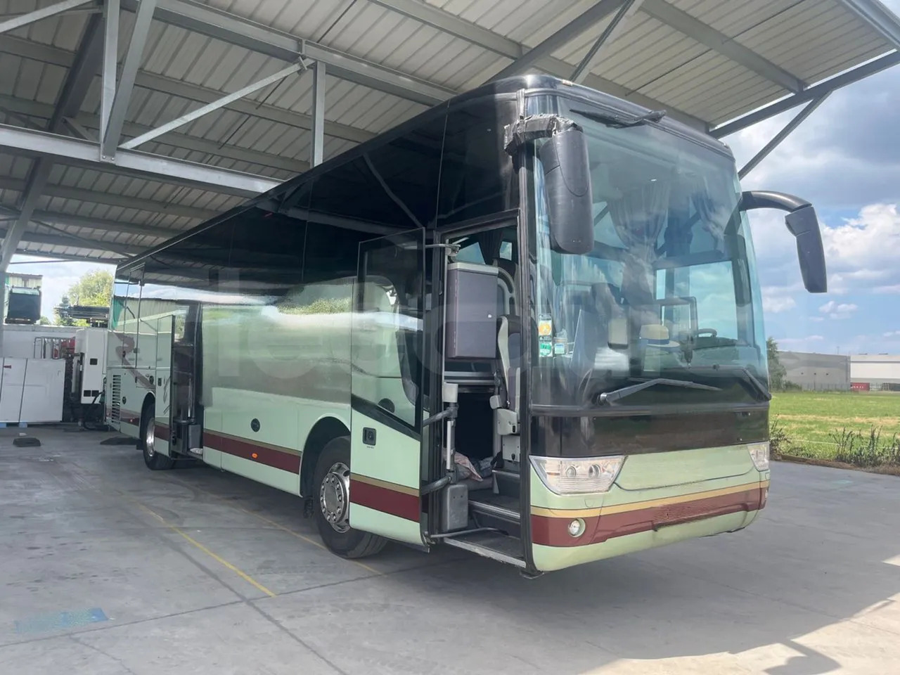 Van Hool Acron - Туристически автобус: снимка 1 Van Hool Acron - Туристически автобус: снимка 1