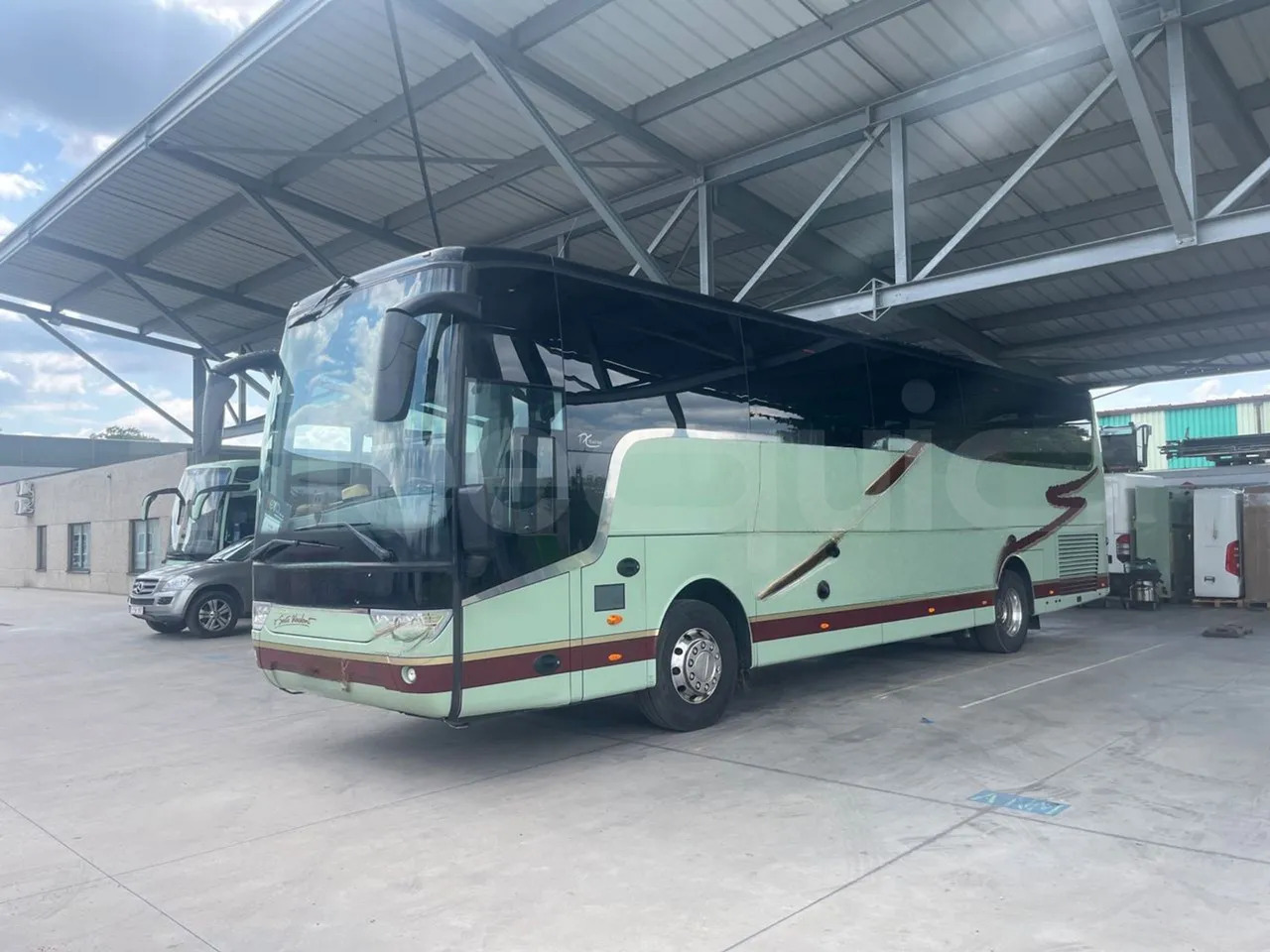 Van Hool Acron - Туристически автобус: снимка 4 Van Hool Acron - Туристически автобус: снимка 4