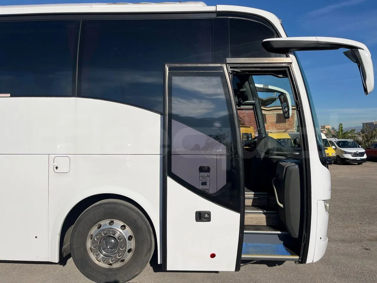 Туристически автобус Volvo 9700: снимка 15
