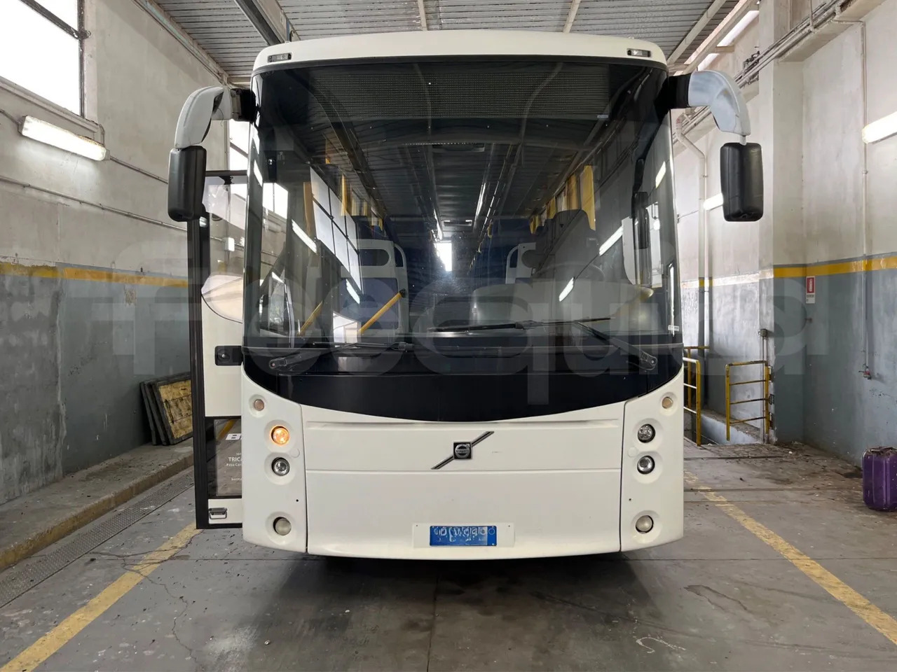 Volvo B12 - Туристически автобус: снимка 2 Volvo B12 - Туристически автобус: снимка 2