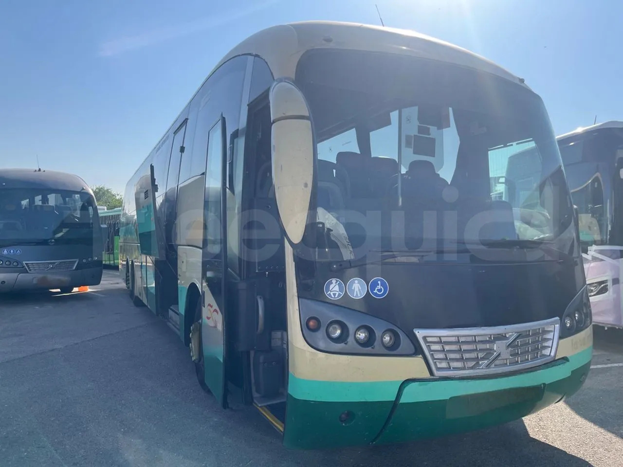 Volvo B12B - Туристически автобус: снимка 1 Volvo B12B - Туристически автобус: снимка 1