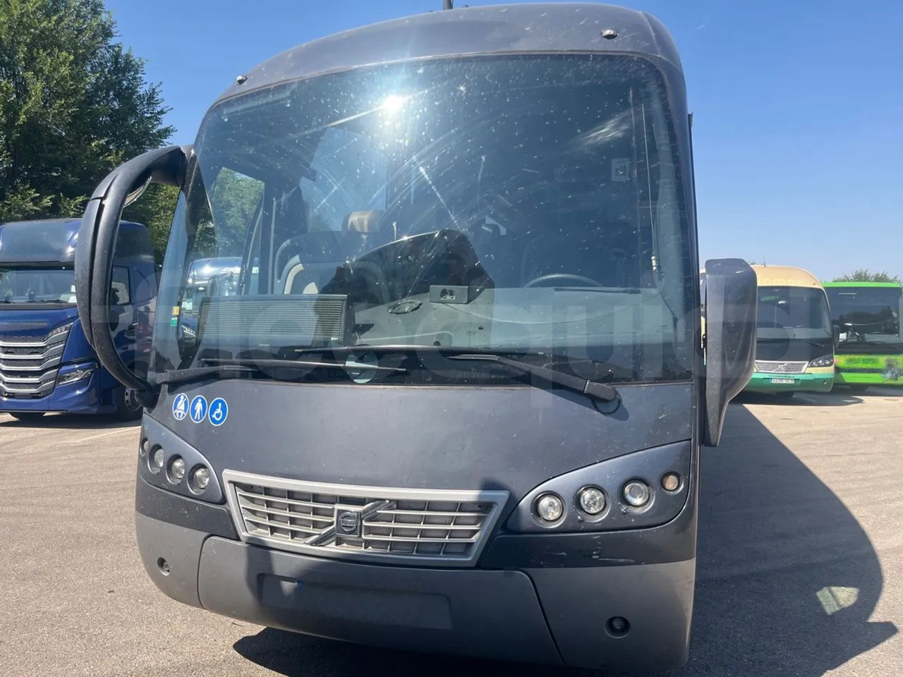 Volvo B12B - Туристически автобус: снимка 2 Volvo B12B - Туристически автобус: снимка 2