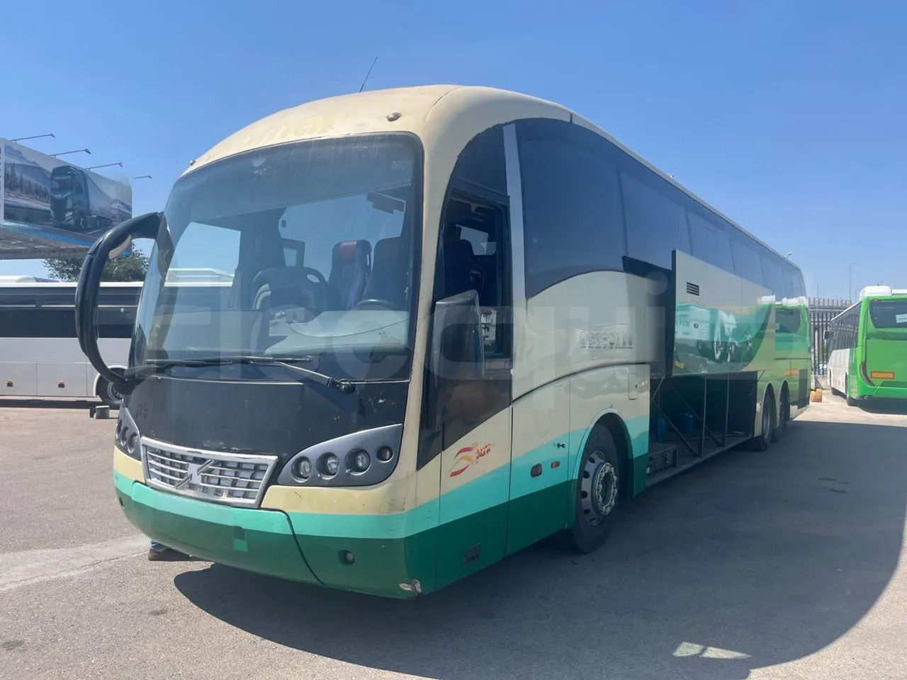Volvo B12B - Туристически автобус: снимка 4 Volvo B12B - Туристически автобус: снимка 4