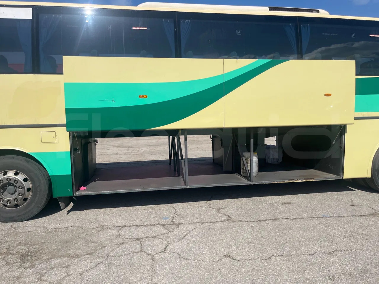 Туристически автобус Volvo B12BER: снимка 15 Туристически автобус Volvo B12BER: снимка 15