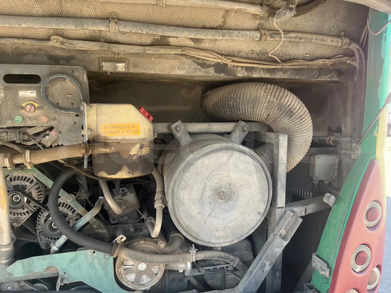 Туристически автобус Volvo B12BER: снимка 18 Туристически автобус Volvo B12BER: снимка 18