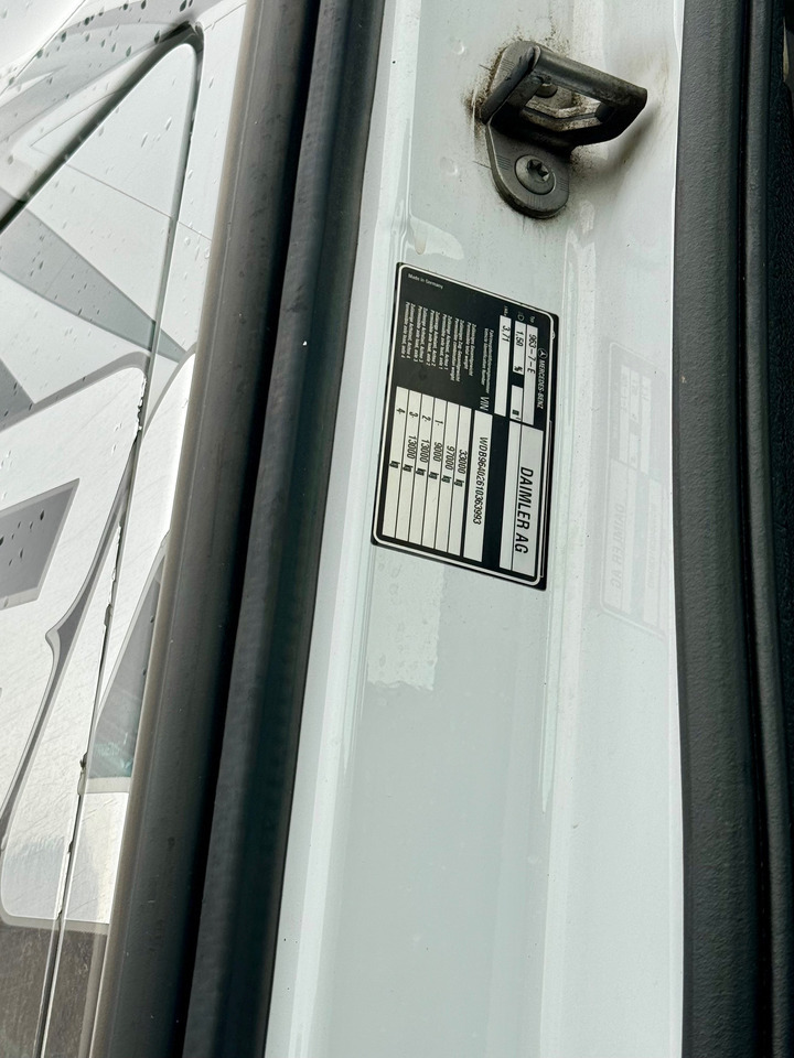 Mercedes Arocs 3358 L 6x4 Radstand 4500 Arocs 3358 L 6x4 Blatt-Luft Gefedert - Камион за дърва: снимка 5 Mercedes Arocs 3358 L 6x4 Radstand 4500 Arocs 3358 L 6x4 Blatt-Luft Gefedert - Камион за дърва: снимка 5