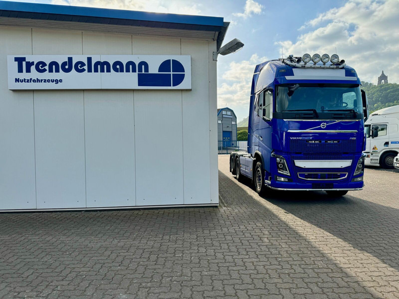 Volvo FH-16-750 SZM 6x4 Retarder TÜV 09.2026 - Влекач: снимка 4 Volvo FH-16-750 SZM 6x4 Retarder TÜV 09.2026 - Влекач: снимка 4