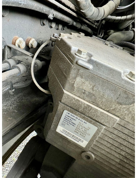Volvo FH-500 8x4 Retarder Hinterkipper Hydraulische Heckklappe - Самосвал камион: снимка 4 Volvo FH-500 8x4 Retarder Hinterkipper Hydraulische Heckklappe - Самосвал камион: снимка 4