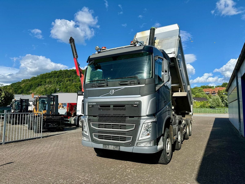 Volvo FH-500 8x4 Retarder Hinterkipper Hydraulische Heckklappe - Самосвал камион: снимка 2 Volvo FH-500 8x4 Retarder Hinterkipper Hydraulische Heckklappe - Самосвал камион: снимка 2