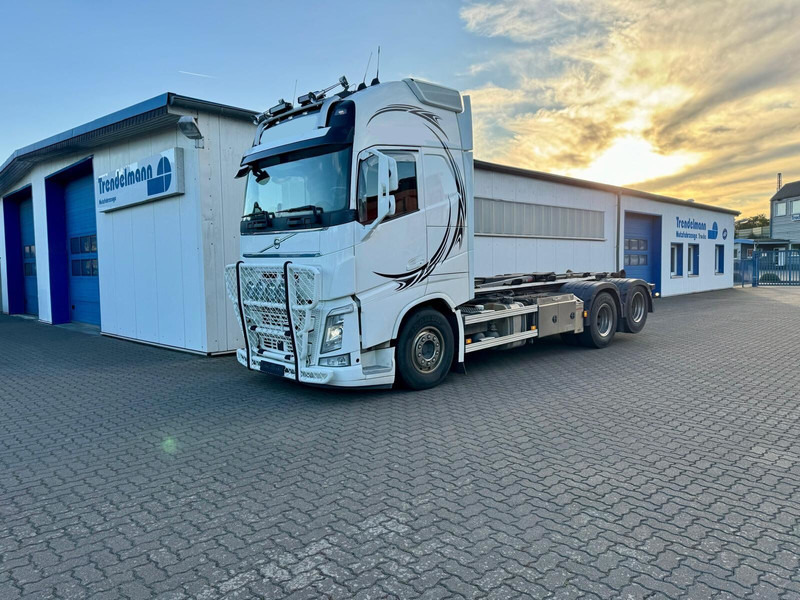 Volvo FH 540 6x4 Liftachse ARK-Hooklift-Funk-Radio-Comand Retarder - Мултилифт с кука камион: снимка 1 Volvo FH 540 6x4 Liftachse ARK-Hooklift-Funk-Radio-Comand Retarder - Мултилифт с кука камион: снимка 1