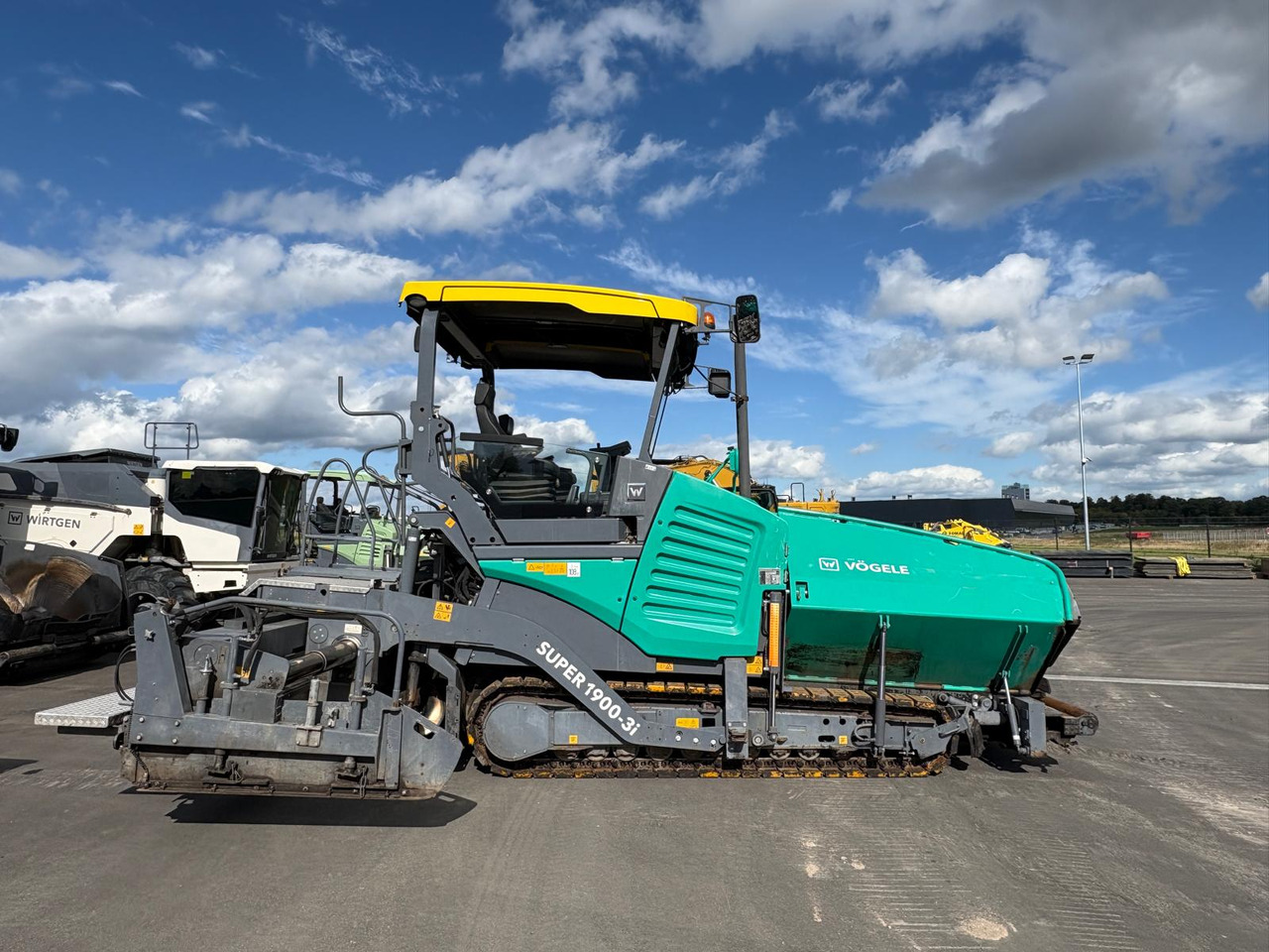 Асфалтополагач VÖGELE SUPER 1900-3i: снимка 6 Асфалтополагач VÖGELE SUPER 1900-3i: снимка 6