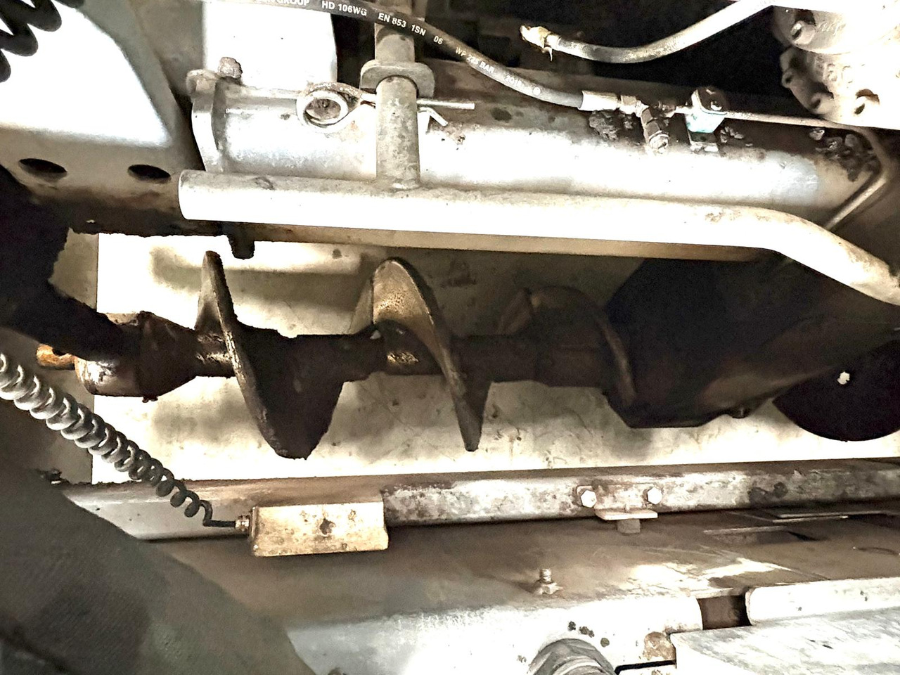 Асфалтополагач VÖGELE SUPER 1900-3i: снимка 26 Асфалтополагач VÖGELE SUPER 1900-3i: снимка 26