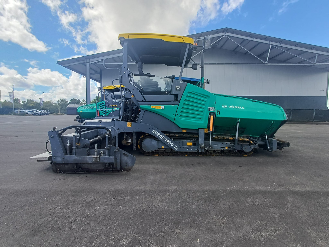 Асфалтополагач VÖGELE SUPER 1900-3i: снимка 7 Асфалтополагач VÖGELE SUPER 1900-3i: снимка 7
