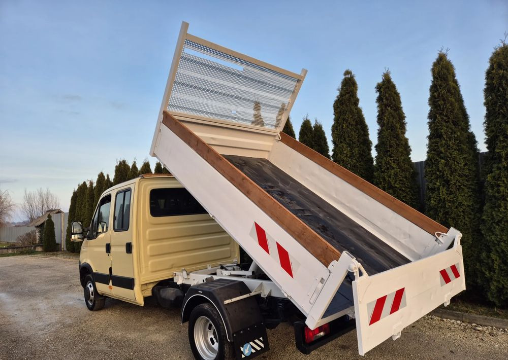 Iveco 50C18 3.0 180KM brygadówka/ - Бус самосвал: снимка 3 Iveco 50C18 3.0 180KM brygadówka/ - Бус самосвал: снимка 3