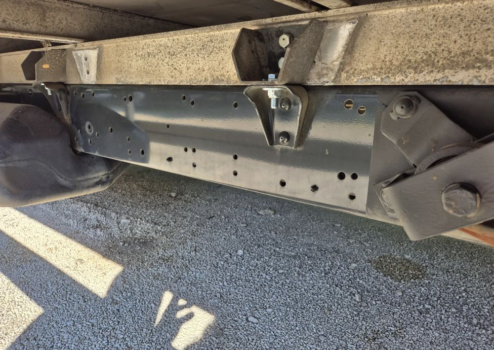 Iveco Iveco 35c14 2.3 140KM Plandeka - Бордови бус: снимка 5 Iveco Iveco 35c14 2.3 140KM Plandeka - Бордови бус: снимка 5