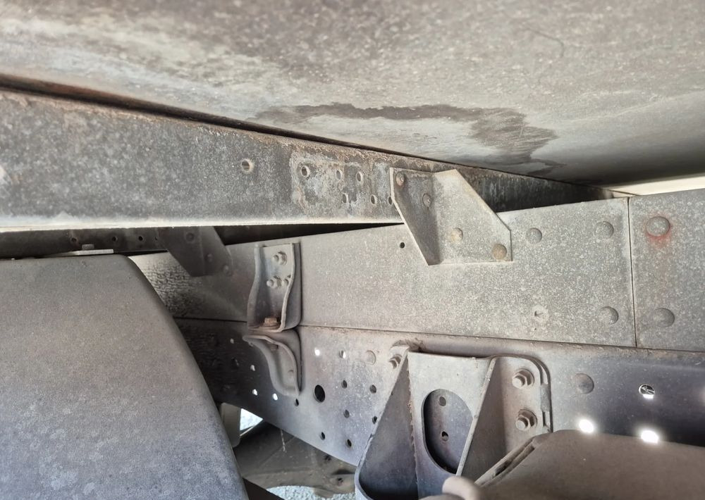 Каросерия - фургон Kontener 8 palet +winda Dhollandia 750kg 2014 rok, regulowana szer. podramówki, Canter, Iveco, Master ,Ducato, Inne: снимка 9 Каросерия - фургон Kontener 8 palet +winda Dhollandia 750kg 2014 rok, regulowana szer. podramówki, Canter, Iveco, Master ,Ducato, Inne: снимка 9