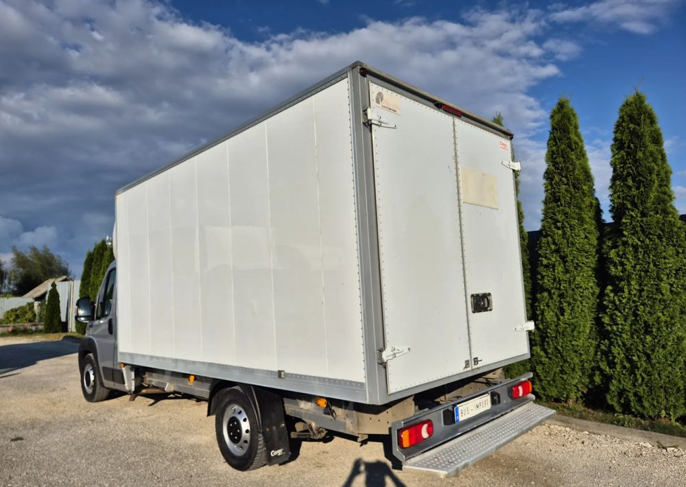 Peugeot Boxer 3.0 180KM - Лекотоварен автомобил фургон: снимка 3 Peugeot Boxer 3.0 180KM - Лекотоварен автомобил фургон: снимка 3