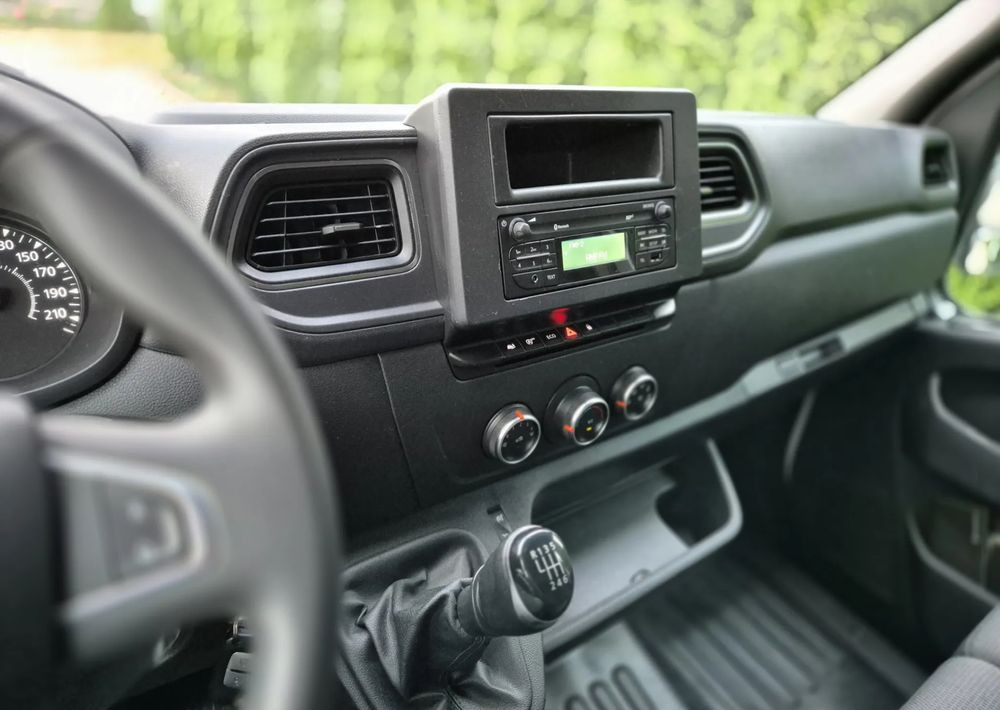 Лизинг на  Renault Master 2.3 150KM Renault Master 2.3 150KM: снимка 8