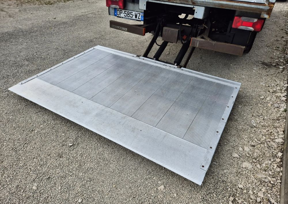 Winda Dhollandia 750kg Iveco , 2015 rok ,stan bdb! - Падащ борд: снимка 3 Winda Dhollandia 750kg Iveco , 2015 rok ,stan bdb! - Падащ борд: снимка 3