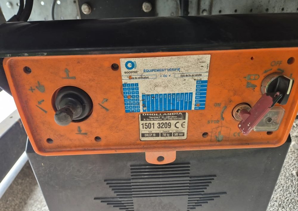 Winda Dhollandia 750kg Iveco , 2015 rok ,stan bdb! - Падащ борд: снимка 5 Winda Dhollandia 750kg Iveco , 2015 rok ,stan bdb! - Падащ борд: снимка 5