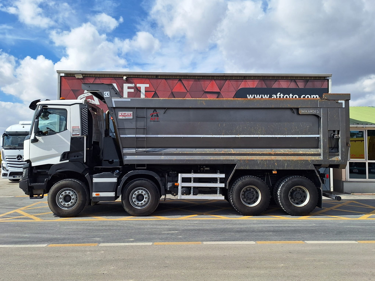 RENAULT K 520 - Самосвал камион: снимка 5 RENAULT K 520 - Самосвал камион: снимка 5