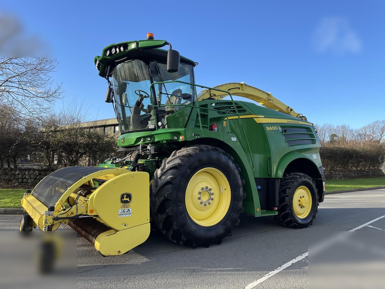 2018 JOHN DEERE 8400 - Силажокомбайн: снимка 3 2018 JOHN DEERE 8400 - Силажокомбайн: снимка 3