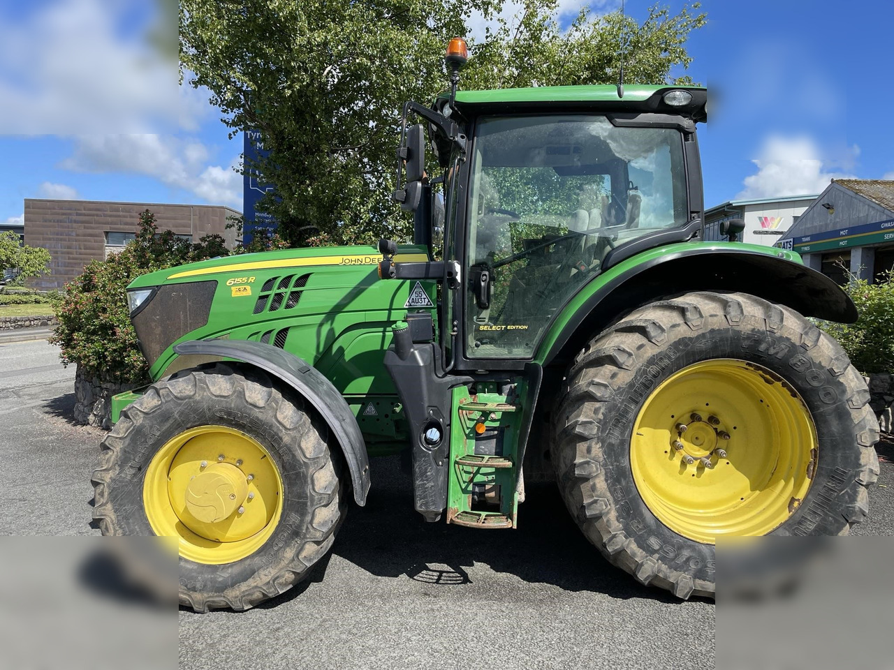2019 JOHN DEERE 6155R - Трактор: снимка 2 2019 JOHN DEERE 6155R - Трактор: снимка 2