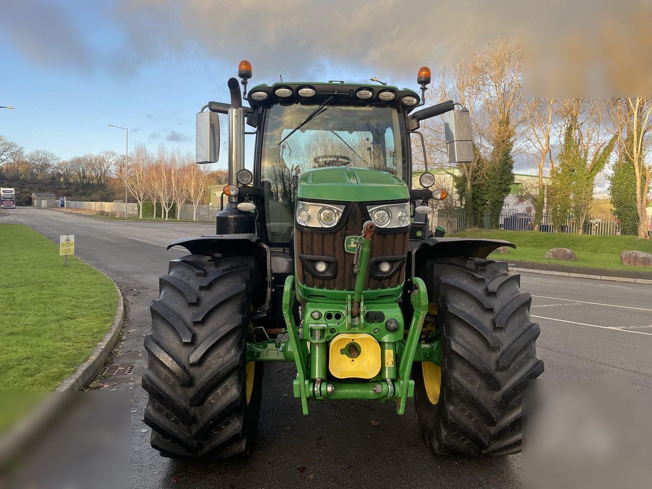 2020 JOHN DEERE 6155R - Трактор: снимка 3 2020 JOHN DEERE 6155R - Трактор: снимка 3