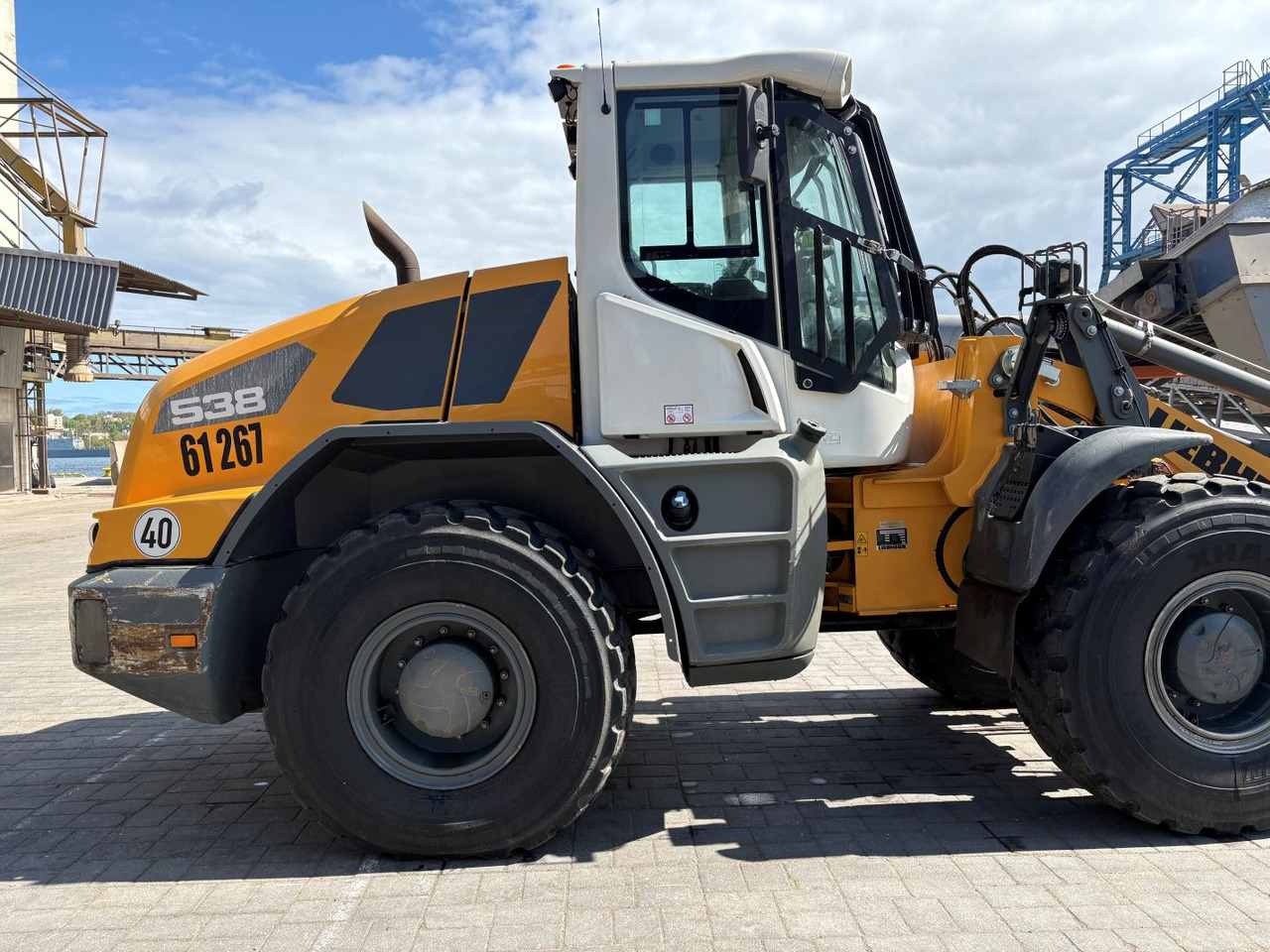 LIEBHERR L538 - Колесен товарач: снимка 1 LIEBHERR L538 - Колесен товарач: снимка 1