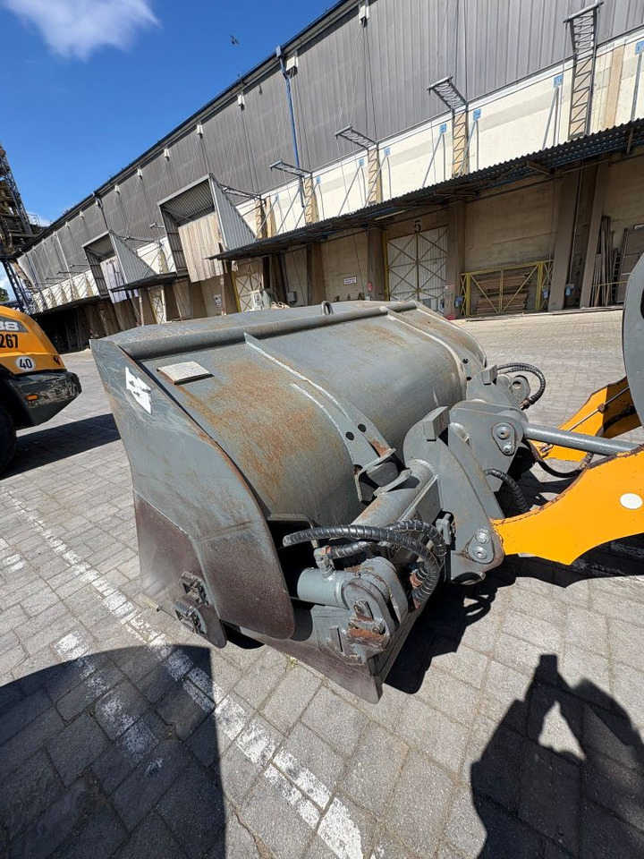 Liebherr L538 - Колесен товарач: снимка 3 Liebherr L538 - Колесен товарач: снимка 3