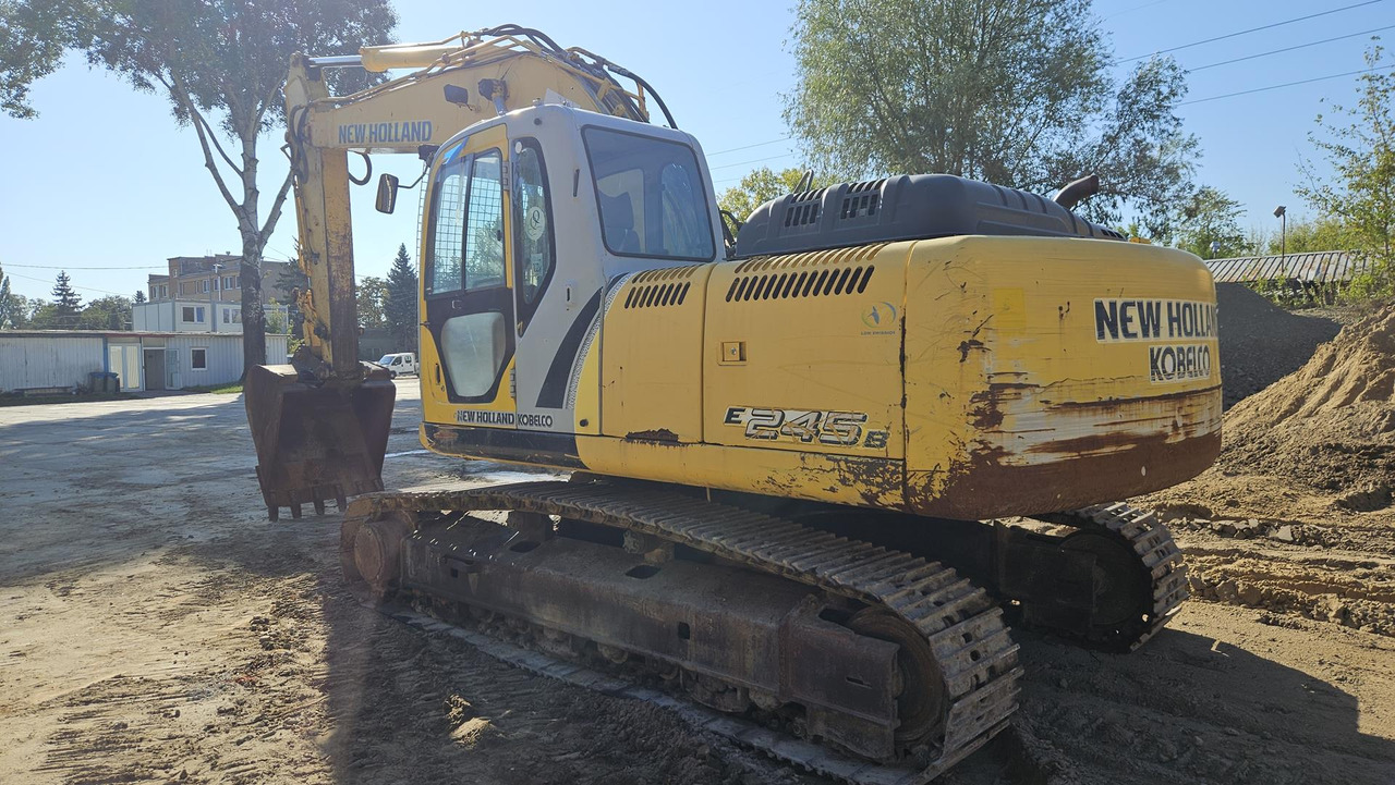 NEW HOLLAND E 245 B - Верижен багер: снимка 5 NEW HOLLAND E 245 B - Верижен багер: снимка 5