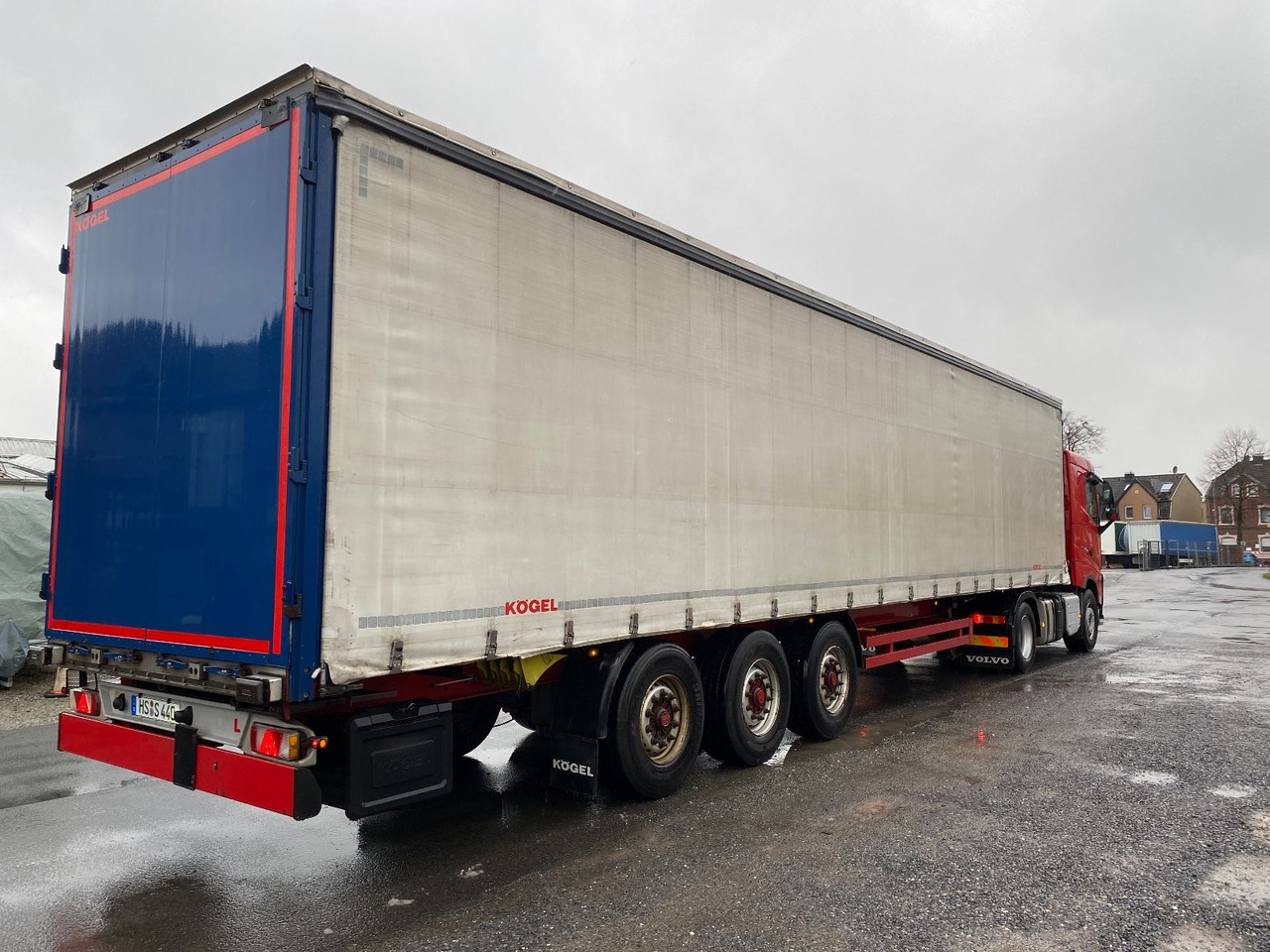 Kögel 3-achs Curtainsider / Edscha/Lenkachse/RSAB - Брезентово полуремарке: снимка 3 Kögel 3-achs Curtainsider / Edscha/Lenkachse/RSAB - Брезентово полуремарке: снимка 3