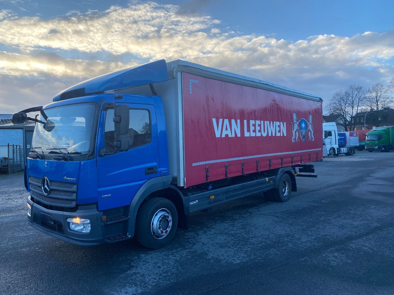 Mercedes-Benz 1221 Pritschenwagen /Rungen/Stahltransporte - Камион с брезент: снимка 2 Mercedes-Benz 1221 Pritschenwagen /Rungen/Stahltransporte - Камион с брезент: снимка 2