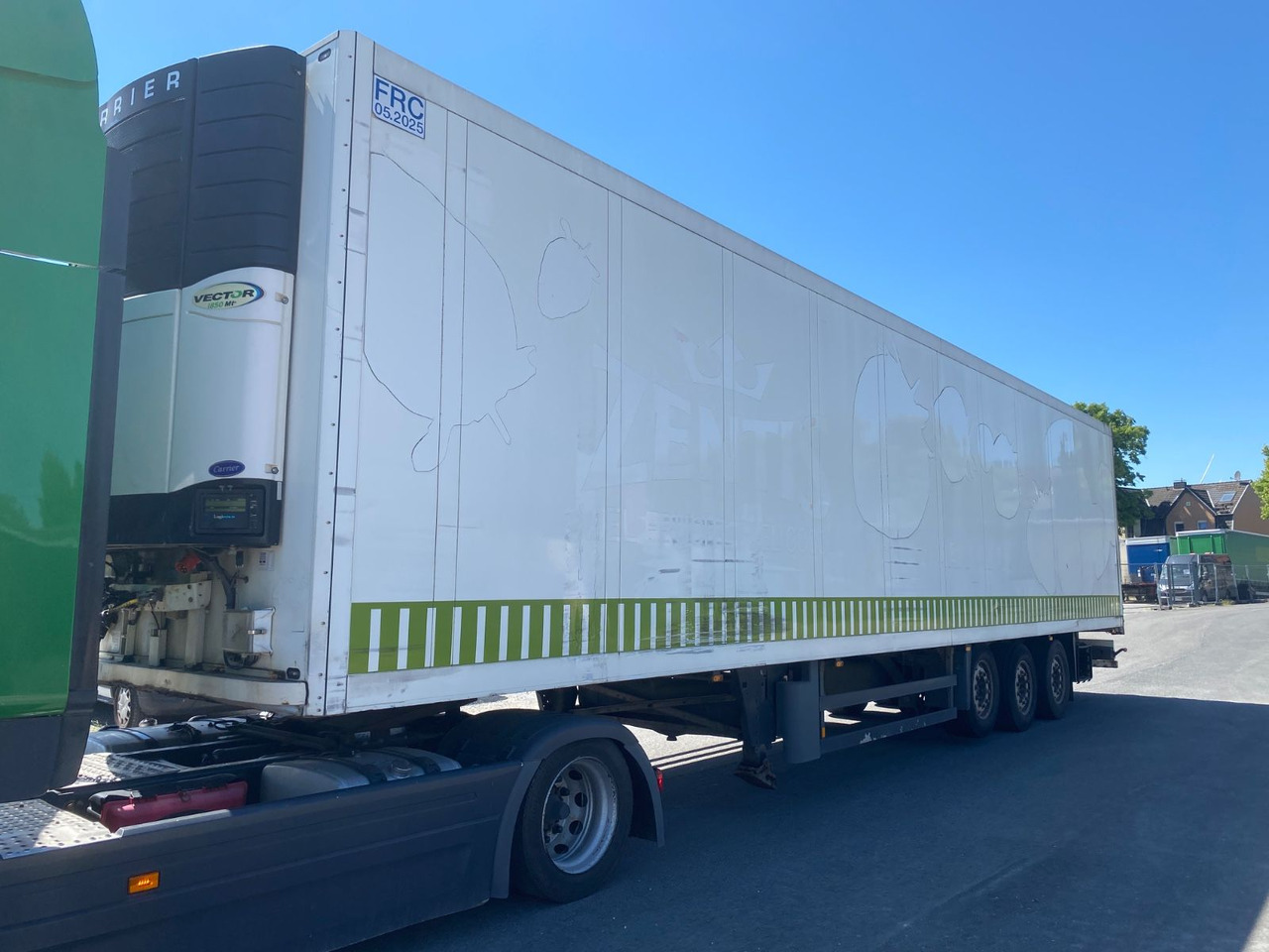 Schmitz Cargobull Carrier 1850 MT/ Doppelstock/Trennwand/ 2,75 m - Рефрижератор полуремарке: снимка 4 Schmitz Cargobull Carrier 1850 MT/ Doppelstock/Trennwand/ 2,75 m - Рефрижератор полуремарке: снимка 4