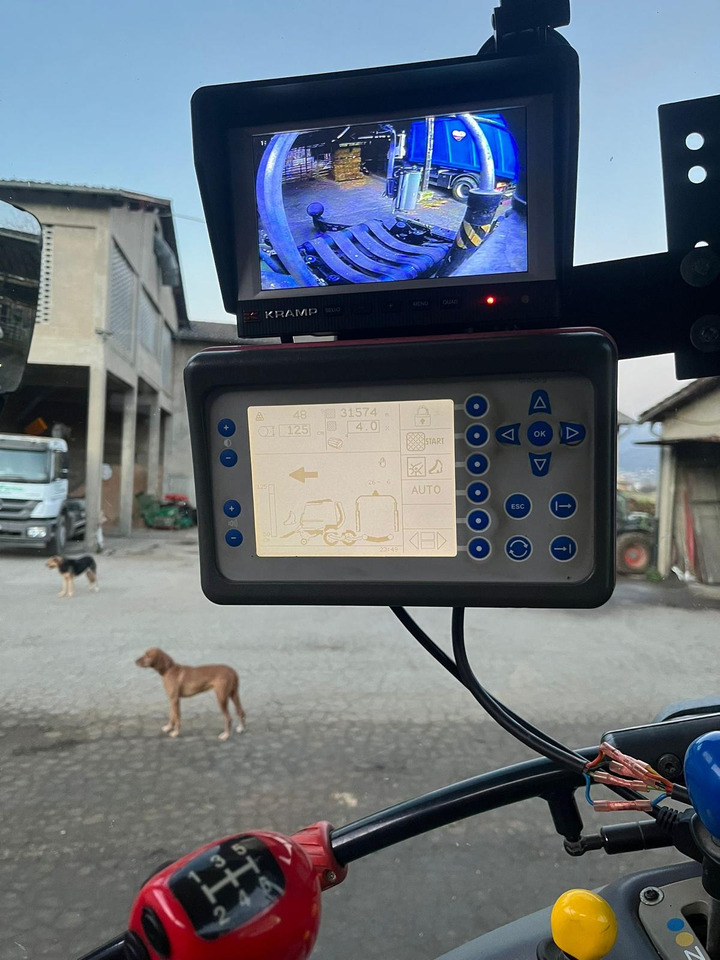 Deutz-Fahr Varimaster 560 - Рулонна сламопреса: снимка 5 Deutz-Fahr Varimaster 560 - Рулонна сламопреса: снимка 5