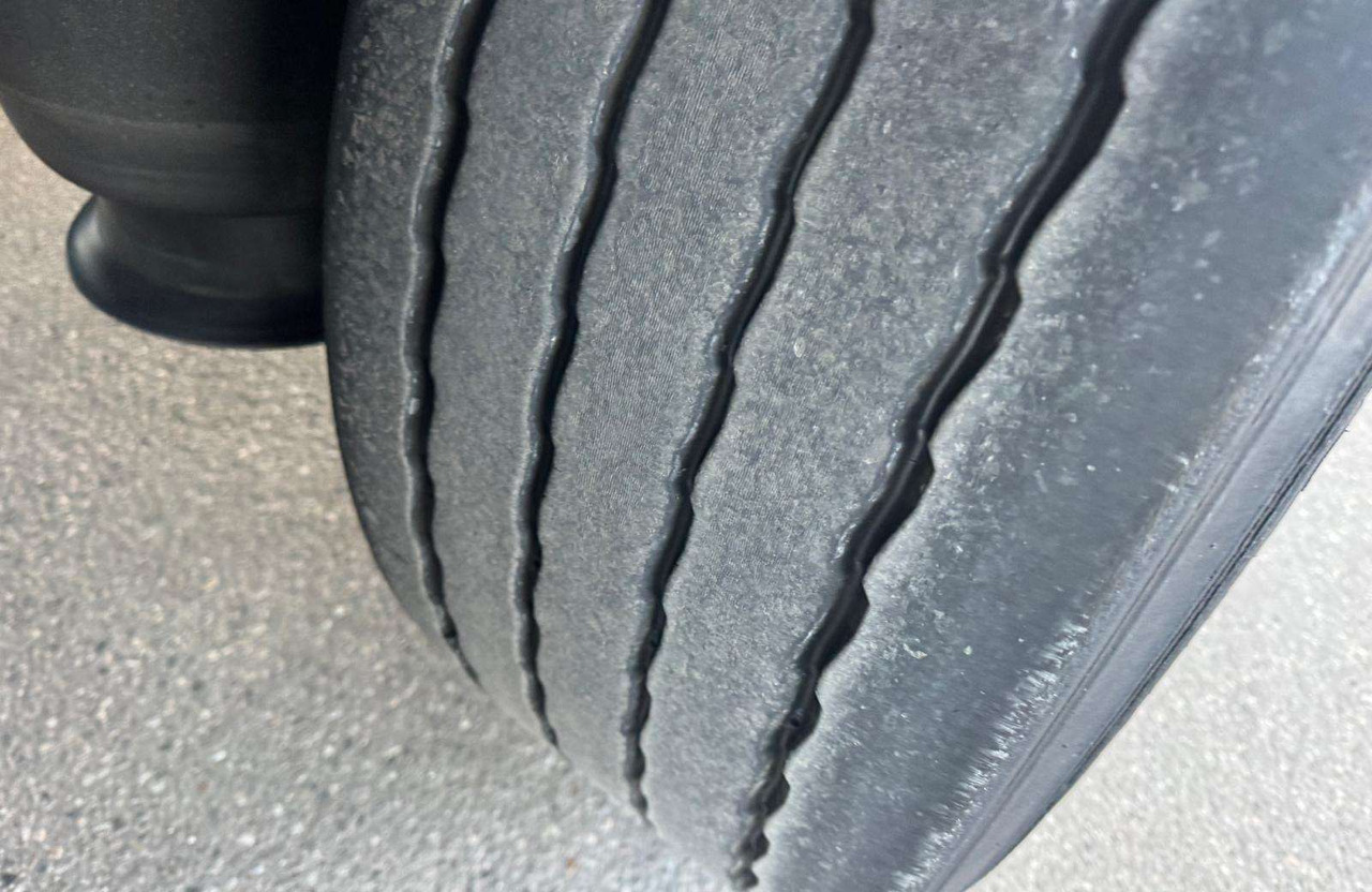 Krone Standart - Затворена каросерия полуремарке: снимка 2 Krone Standart - Затворена каросерия полуремарке: снимка 2