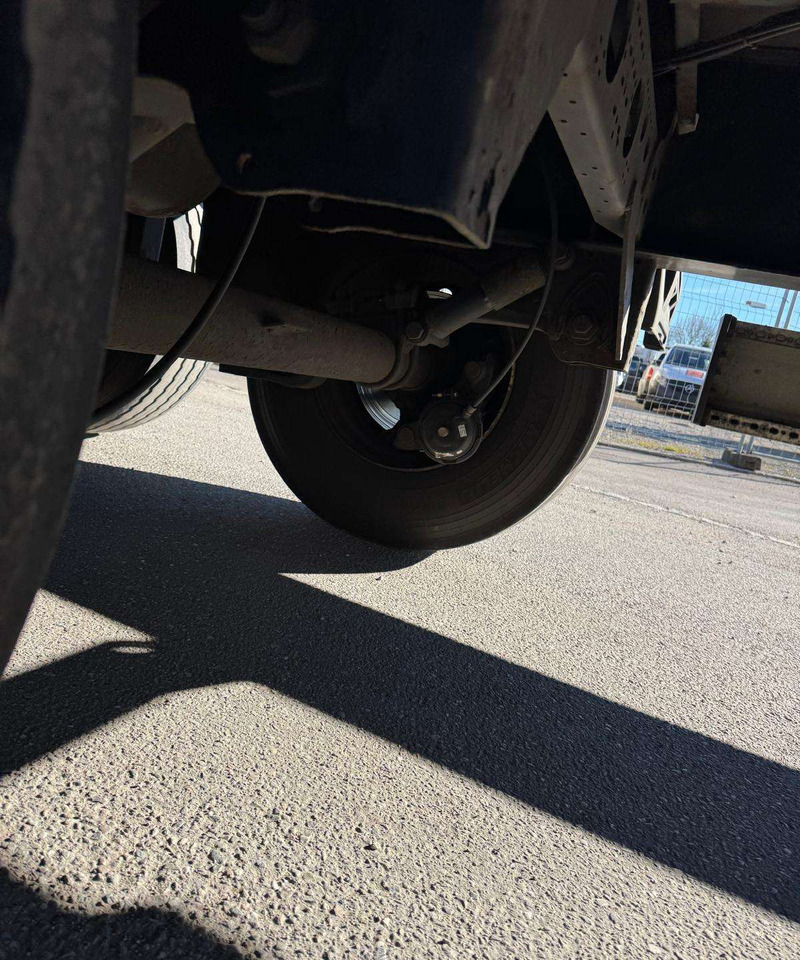 Krone Standart - Затворена каросерия полуремарке: снимка 5 Krone Standart - Затворена каросерия полуремарке: снимка 5