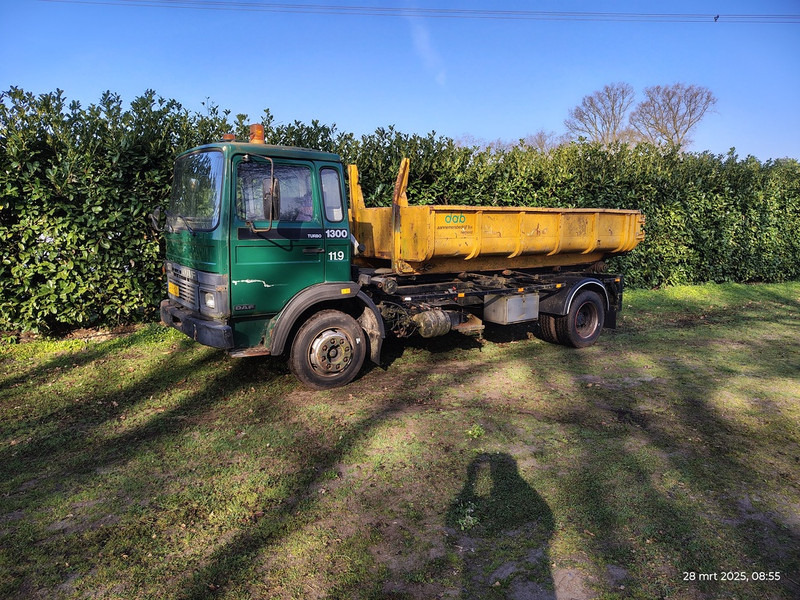 DAF 1300 - Контейнеровоз/ Сменна каросерия камион: снимка 2 DAF 1300 - Контейнеровоз/ Сменна каросерия камион: снимка 2