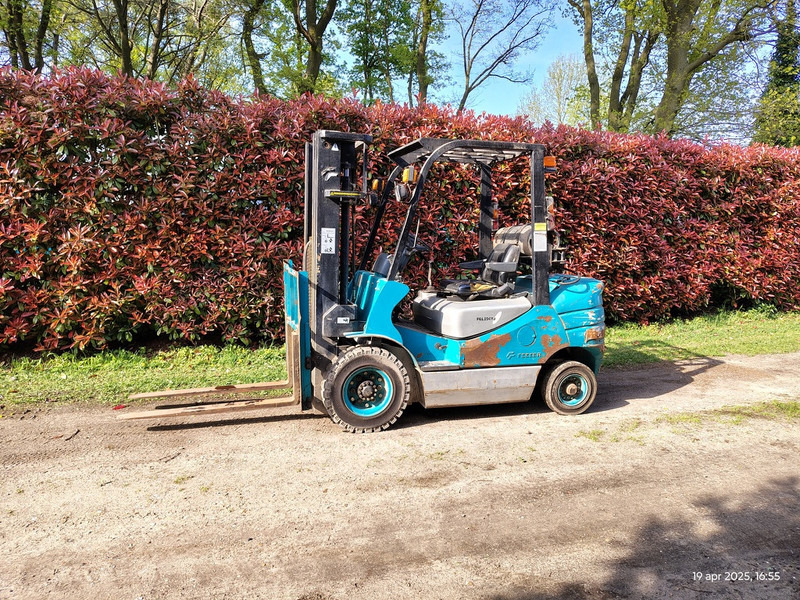 Feeler 2500 - Газокар: снимка 3 Feeler 2500 - Газокар: снимка 3