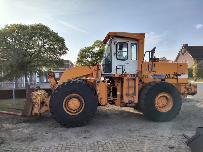Hyundai HL35 - Колесен товарач: снимка 2 Hyundai HL35 - Колесен товарач: снимка 2