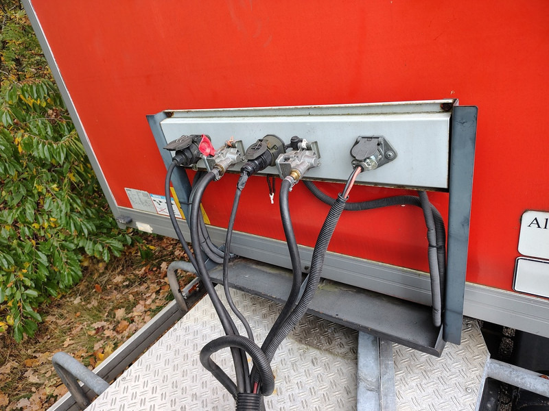 Затворена каросерия полуремарке VAN VEEN HEAS: снимка 7 Затворена каросерия полуремарке VAN VEEN HEAS: снимка 7