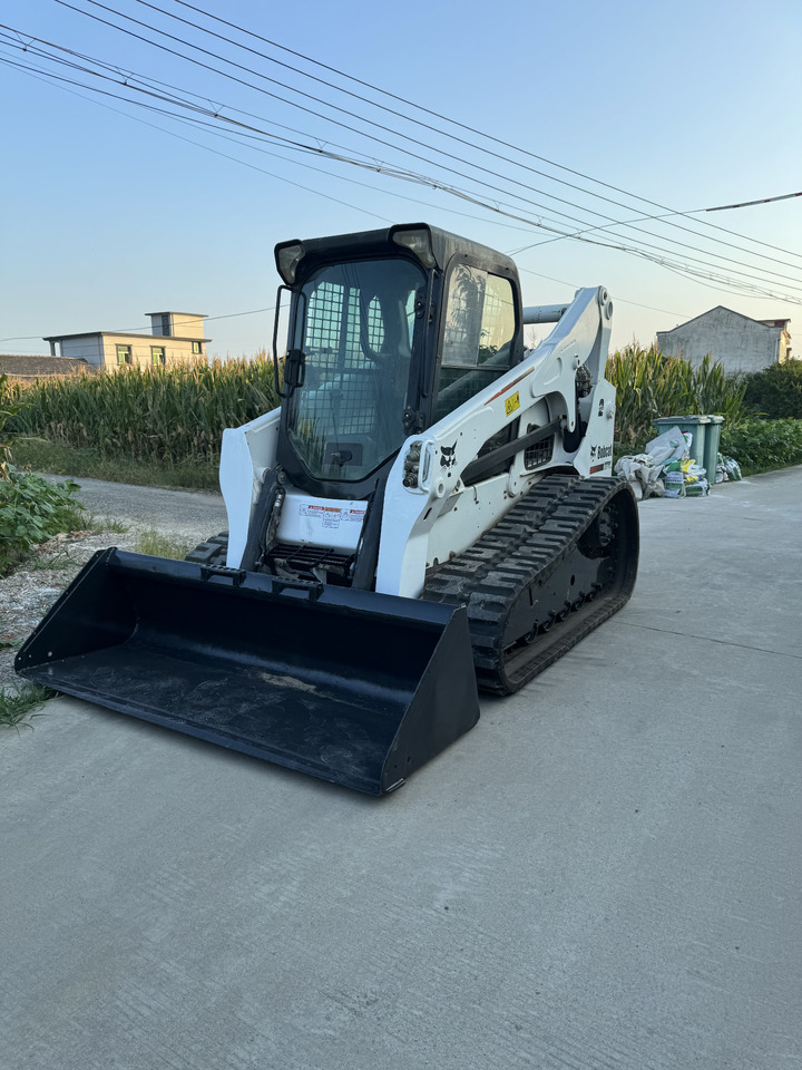 BOBCAT T770 skid steer loader American original - Мини челен товарач: снимка 4 BOBCAT T770 skid steer loader American original - Мини челен товарач: снимка 4